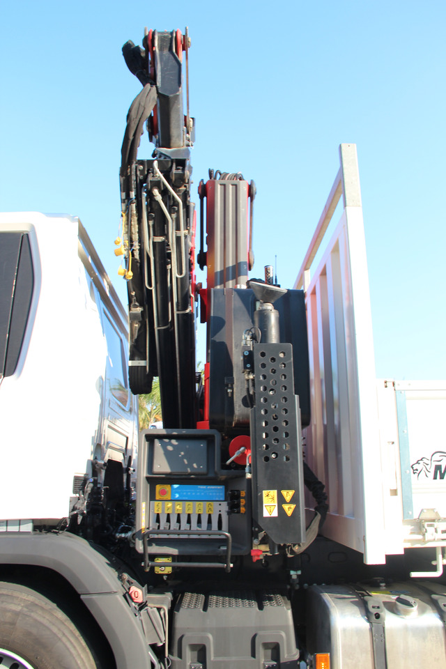 SCANIA P280 - Cassone Ribaltabile con gru retrocabina marca Ferrari mod. F7183C - Kraanaga veoauto: pilt 4 SCANIA P280 - Cassone Ribaltabile con gru retrocabina marca Ferrari mod. F7183C - Kraanaga veoauto: pilt 4