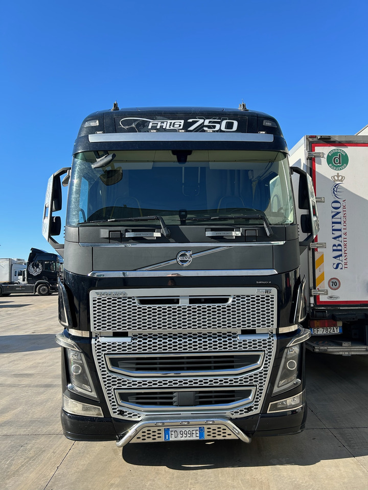 VOLVO FH 750 - Külmutiga veoauto: pilt 4 VOLVO FH 750 - Külmutiga veoauto: pilt 4