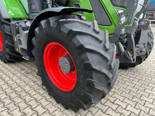 Fendt 720 S4 PROFI PLUS - Traktor: pilt 4 Fendt 720 S4 PROFI PLUS - Traktor: pilt 4