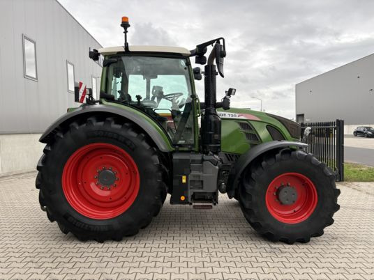 Fendt 720 VARIO S4 POWER - Traktor: pilt 2 Fendt 720 VARIO S4 POWER - Traktor: pilt 2