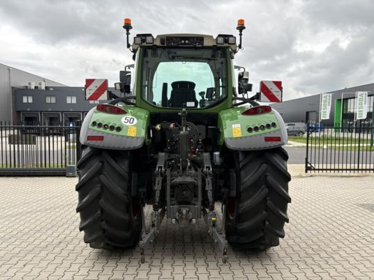 Fendt 720 VARIO S4 POWER - Traktor: pilt 4 Fendt 720 VARIO S4 POWER - Traktor: pilt 4
