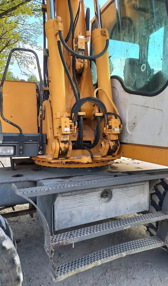 Liebherr A316 - Ratastel ekskavaator: pilt 4 Liebherr A316 - Ratastel ekskavaator: pilt 4