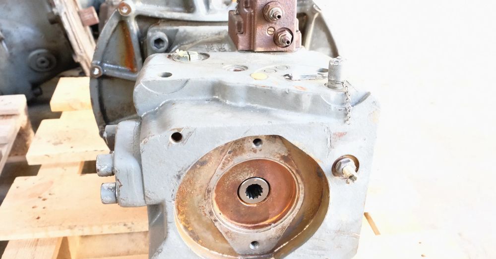 Pompa liebherr R924,R934<R944,R954, DPV0 215 do koparki R 934,944,954 - Hüdraulika: pilt 4 Pompa liebherr R924,R934<R944,R954, DPV0 215 do koparki R 934,944,954 - Hüdraulika: pilt 4