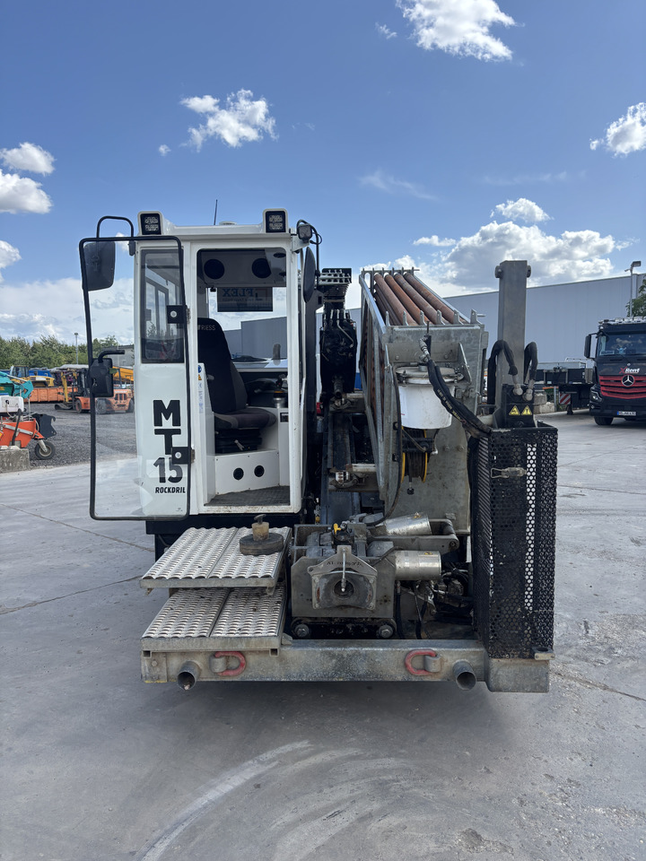 Rockdrill MT - 15 - Suunatav sisetreimismasin: pilt 4 Rockdrill MT - 15 - Suunatav sisetreimismasin: pilt 4