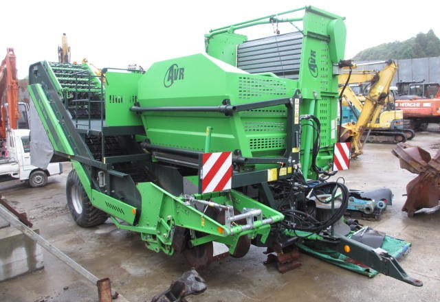 AVR SPIRIT6100 - Kartulivõtumasin: pilt 1 AVR SPIRIT6100 - Kartulivõtumasin: pilt 1