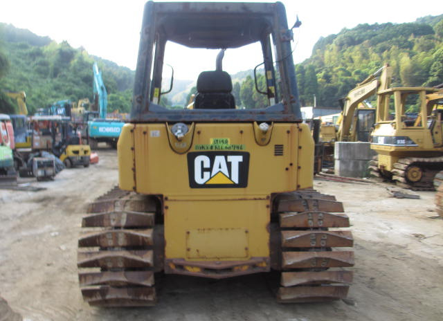 CAT D3K2 - Buldooser: pilt 3 CAT D3K2 - Buldooser: pilt 3