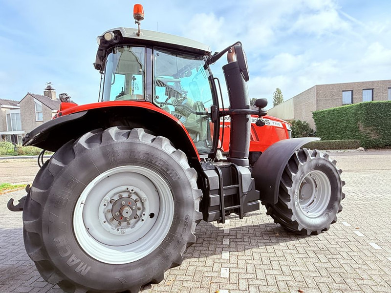 Massey Ferguson 7726S Dyna VT - Traktor: pilt 4 Massey Ferguson 7726S Dyna VT - Traktor: pilt 4
