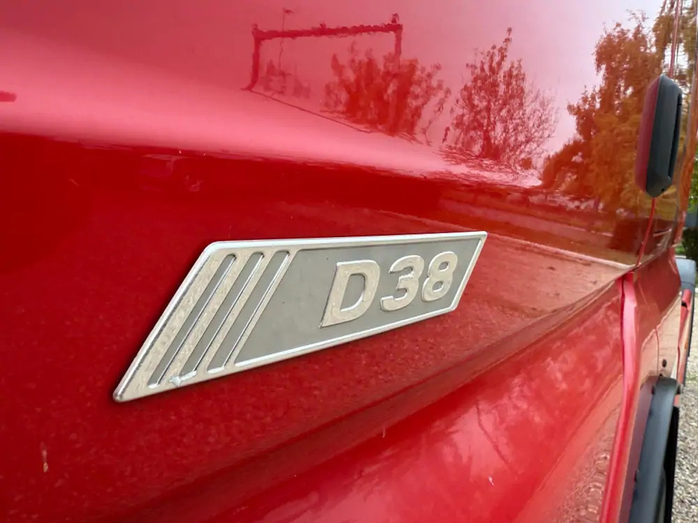 MAN MAN 18.540 *D38*XXL*Intarder*2couchette*Alcoa*Frigo*Full air etc... - Sadulveok: pilt 4 MAN MAN 18.540 *D38*XXL*Intarder*2couchette*Alcoa*Frigo*Full air etc... - Sadulveok: pilt 4