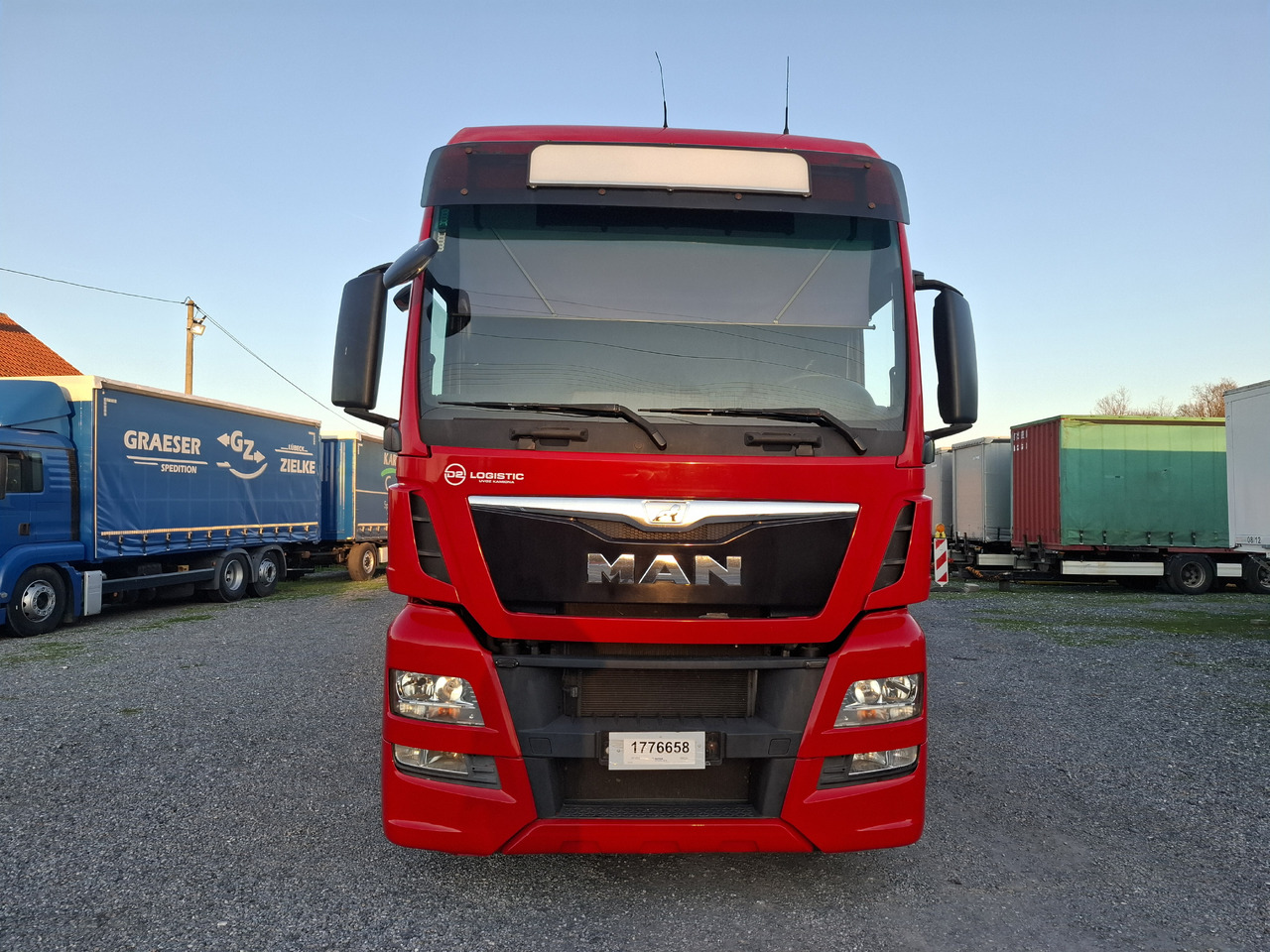 MAN TGX 26.440 E6 + SCHMITZ - Tent veoauto: pilt 2 MAN TGX 26.440 E6 + SCHMITZ - Tent veoauto: pilt 2
