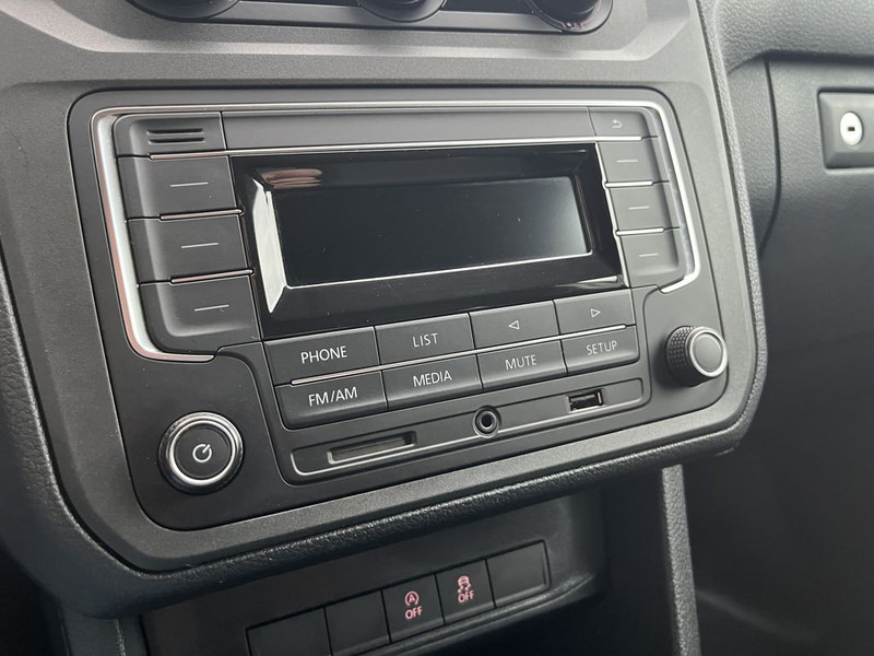 Väike kaubik Volkswagen Caddy 2.0 TDI E6 BMT BPM Vrij! Lease €171p/m, Airco, PDC, Cruise controle,  Onderhoudshistorie aanwezig: pilt 9