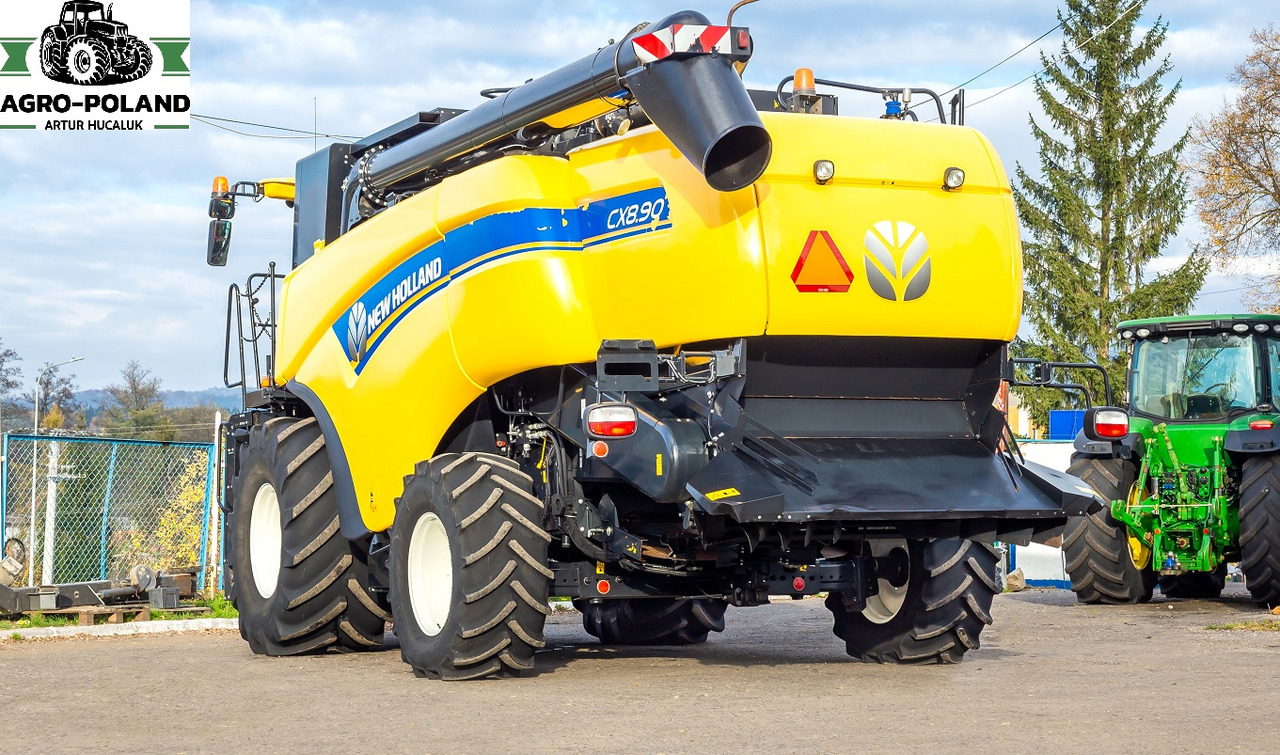 NEW HOLLAND CX 8.90 - 1230/1583 h + GPS-AUTOPILOT + VARIO 7,62 M - 2018 ROK - Kombain: pilt 4 NEW HOLLAND CX 8.90 - 1230/1583 h + GPS-AUTOPILOT + VARIO 7,62 M - 2018 ROK - Kombain: pilt 4