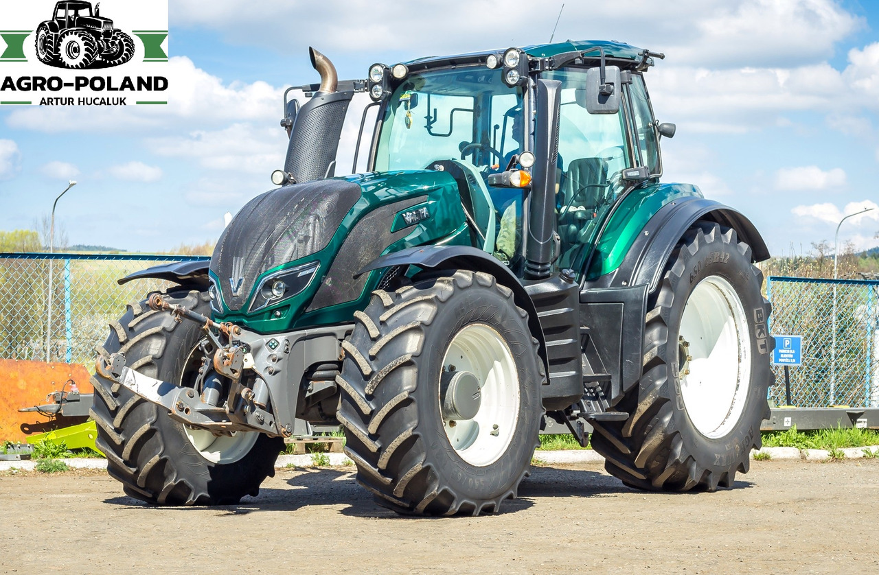 VALTRA T214 - 2016 ROK - 4950 h - Traktor: pilt 2 VALTRA T214 - 2016 ROK - 4950 h - Traktor: pilt 2