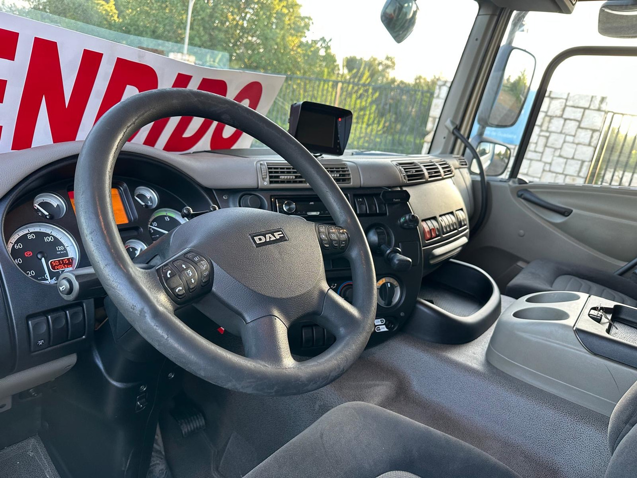 DAF CF 75.310 - Tent veoauto: pilt 3 DAF CF 75.310 - Tent veoauto: pilt 3