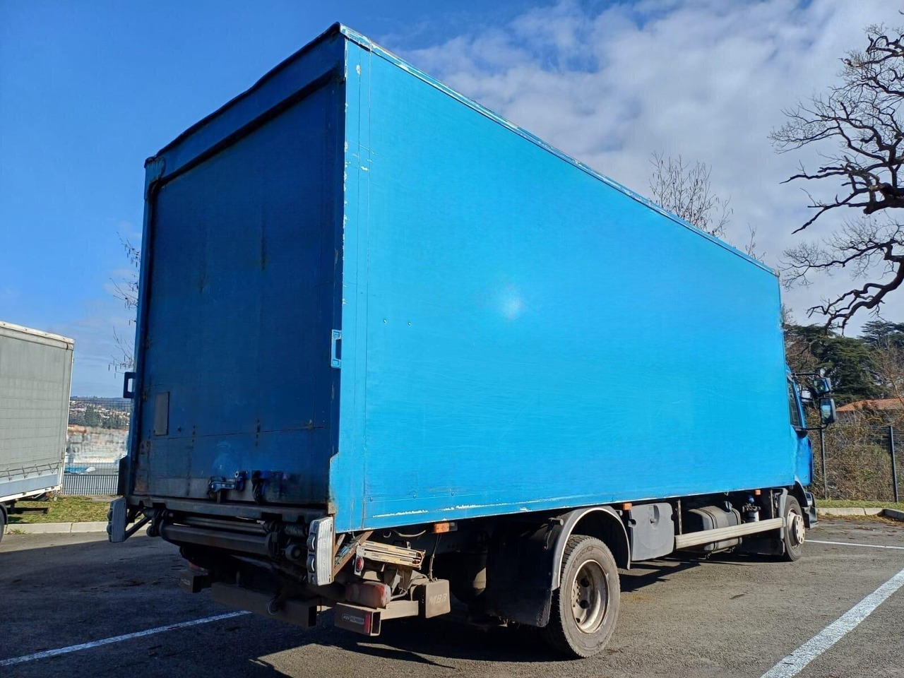 RENAULT MIDLUM 12.270 - Kasti veoauto: pilt 3 RENAULT MIDLUM 12.270 - Kasti veoauto: pilt 3