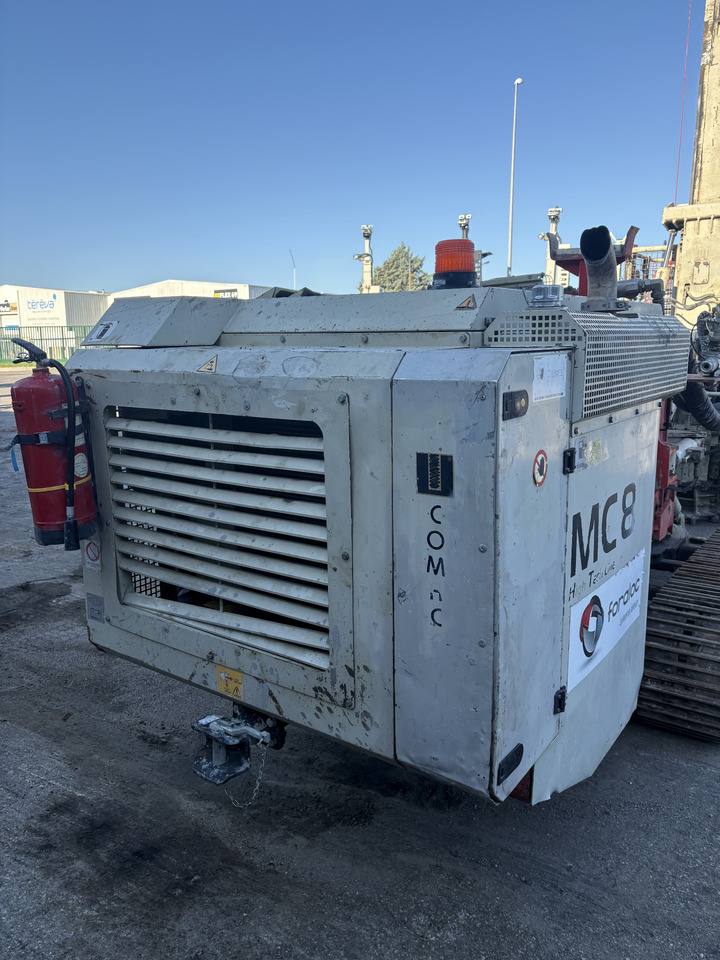 COMACCHIO MC 8 - Puurimisplatvorm: pilt 4 COMACCHIO MC 8 - Puurimisplatvorm: pilt 4