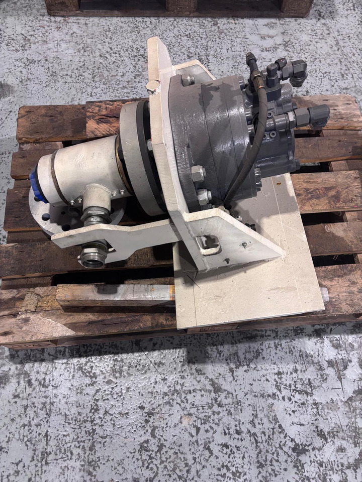 POCLAIN MS 11 - Hüdrauliline mootor - Puurimisplatvorm: pilt 1 POCLAIN MS 11 - Hüdrauliline mootor - Puurimisplatvorm: pilt 1