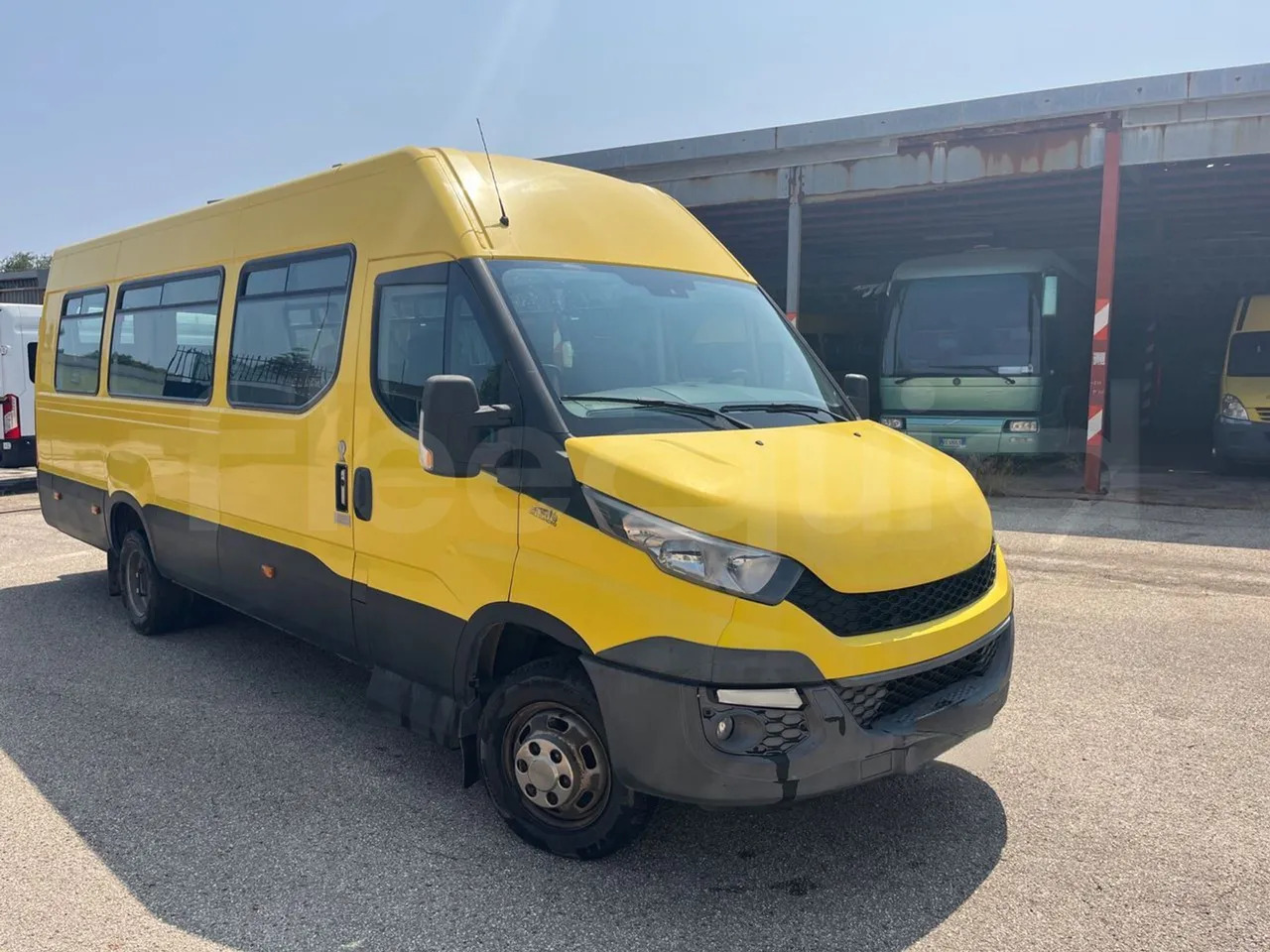 Iveco Daily - Koolibuss: pilt 1 Iveco Daily - Koolibuss: pilt 1