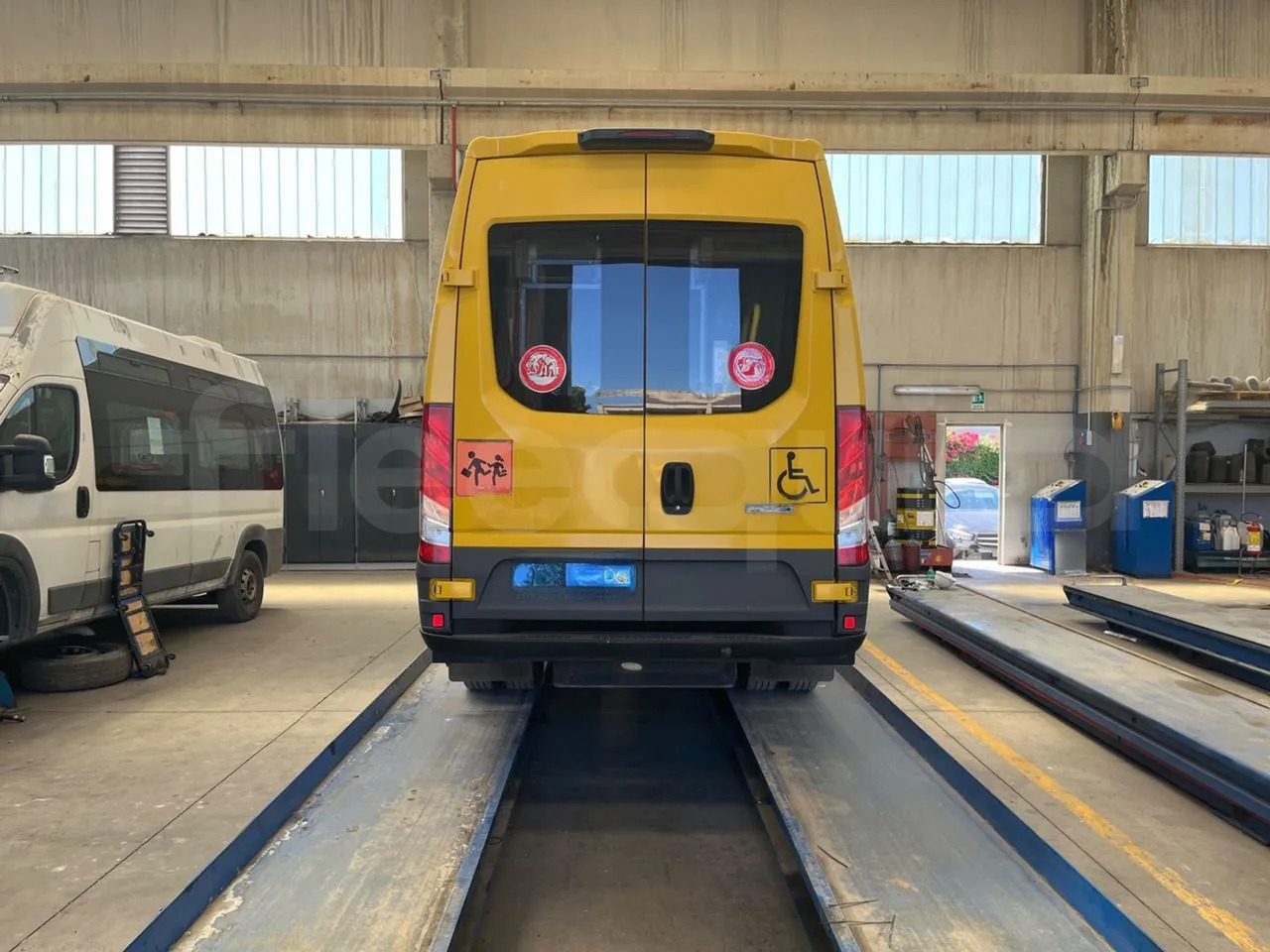 Iveco Daily - Koolibuss: pilt 5 Iveco Daily - Koolibuss: pilt 5