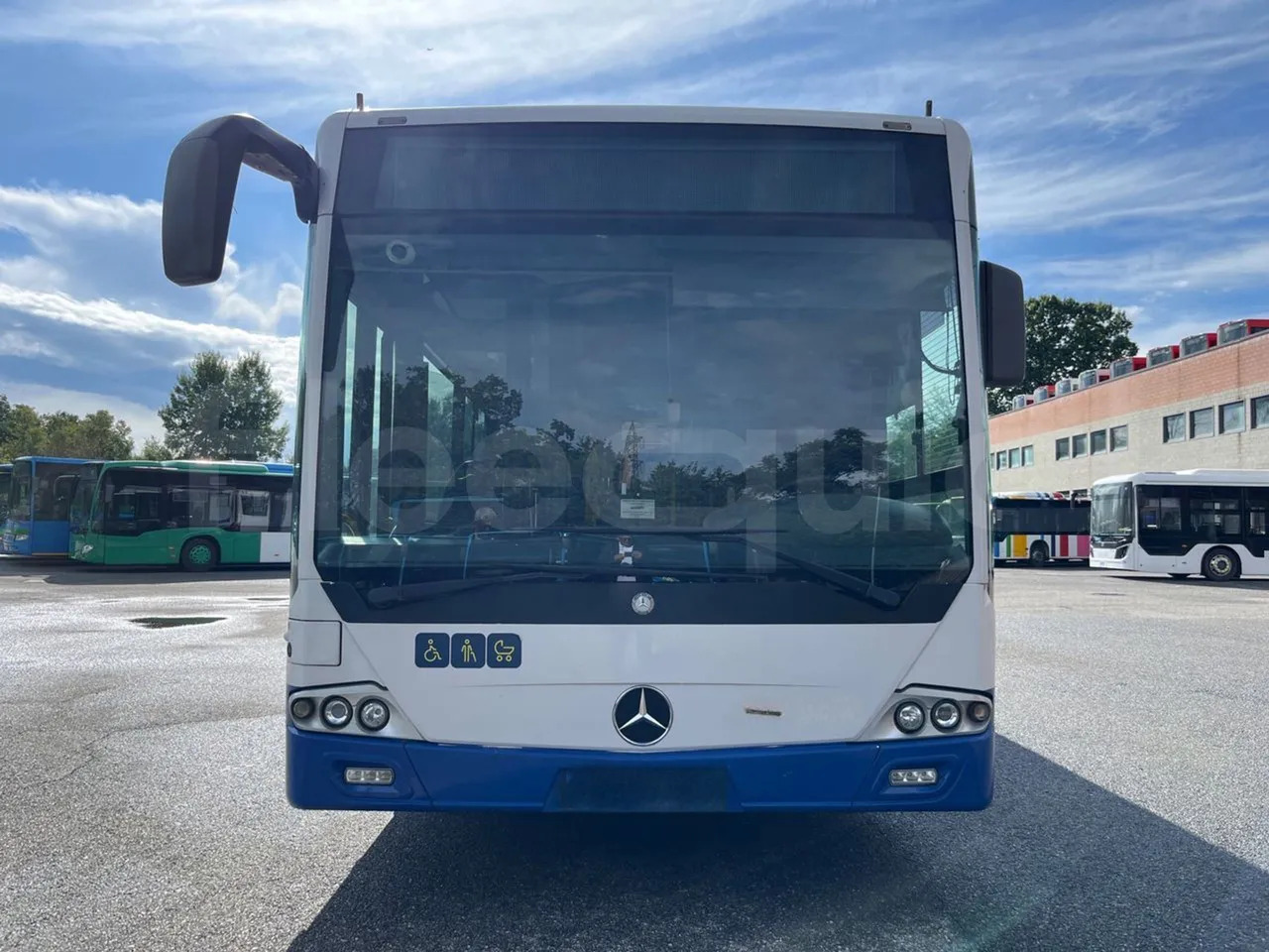 Mercedes-Benz Conecto - Linnaliini buss: pilt 2 Mercedes-Benz Conecto - Linnaliini buss: pilt 2