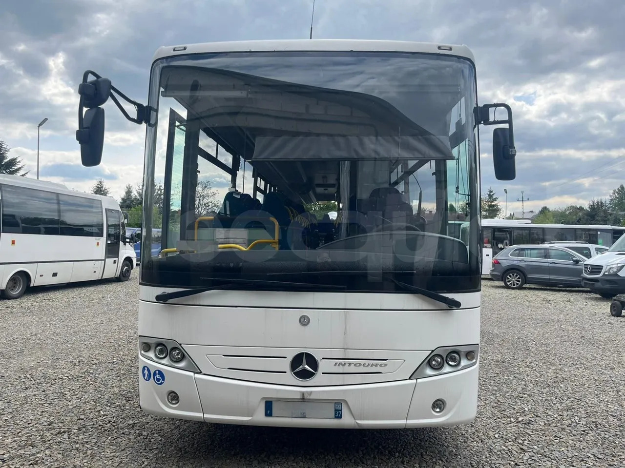 Mercedes-Benz Intouro - Maakonnaliini buss: pilt 1 Mercedes-Benz Intouro - Maakonnaliini buss: pilt 1