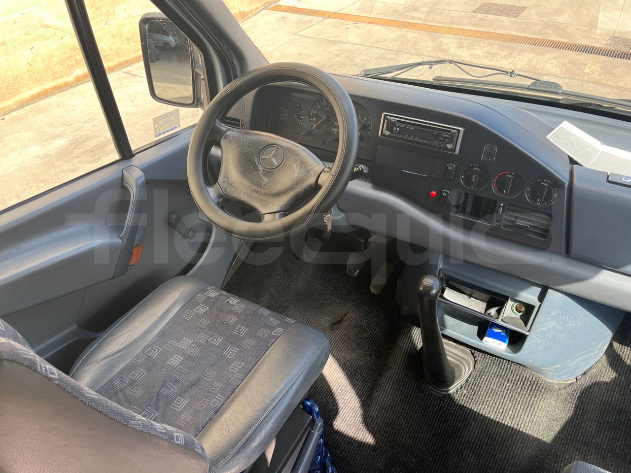 Väikebuss, Mikrobuss Mercedes-Benz Sprinter: pilt 17