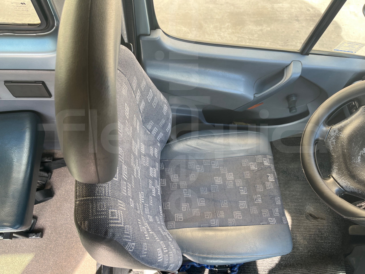 Väikebuss, Mikrobuss Mercedes-Benz Sprinter: pilt 15