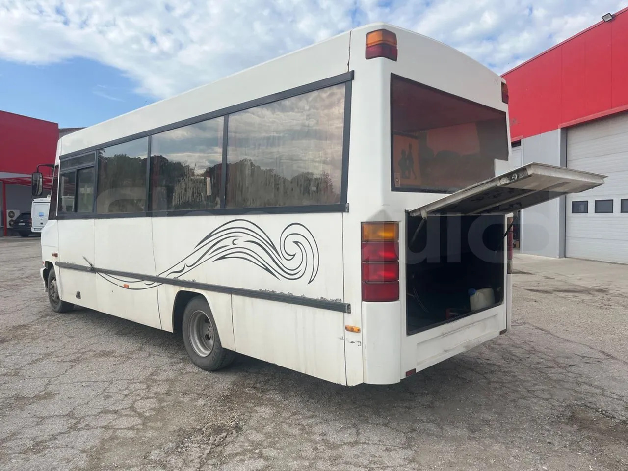 Mercedes-Benz Vario - Väikebuss, Mikrobuss: pilt 5 Mercedes-Benz Vario - Väikebuss, Mikrobuss: pilt 5