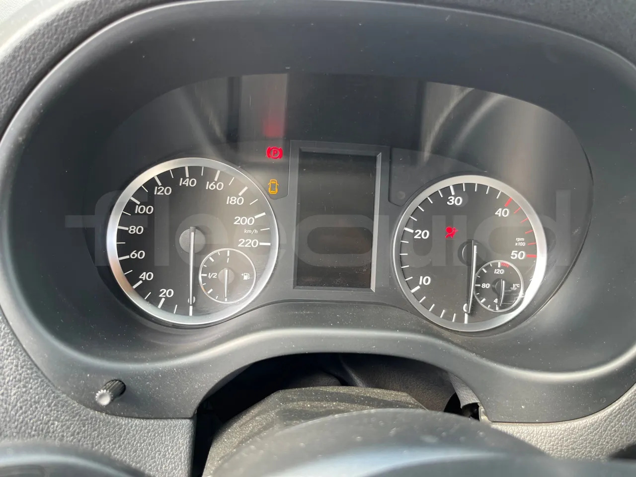 Mercedes-Benz Vito Tourer - Maakonnaliini buss: pilt 3 Mercedes-Benz Vito Tourer - Maakonnaliini buss: pilt 3