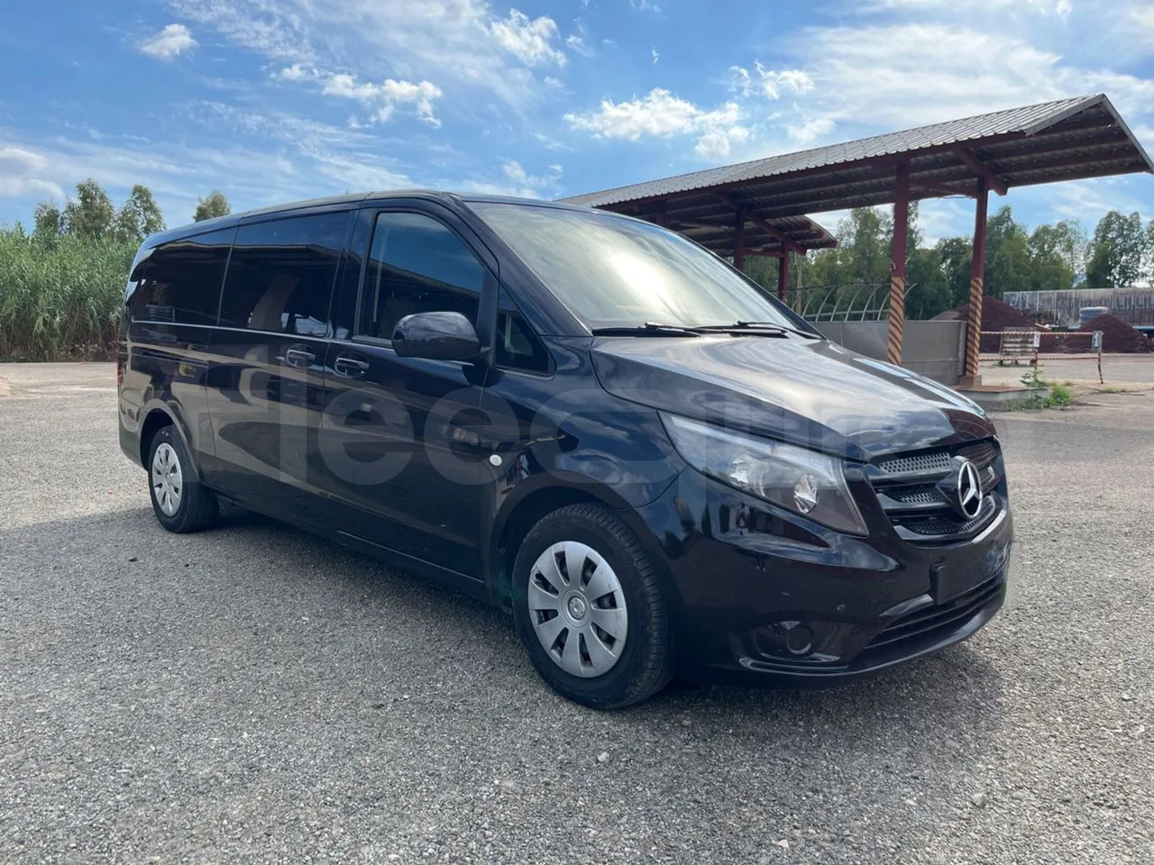 Mercedes-Benz Vito Tourer - Maakonnaliini buss: pilt 1 Mercedes-Benz Vito Tourer - Maakonnaliini buss: pilt 1