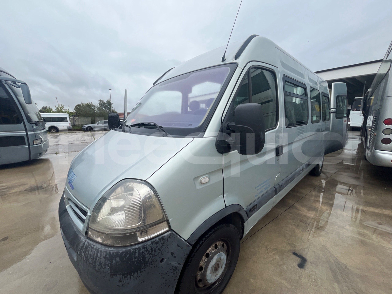 Nissan Interstar - Maakonnaliini buss: pilt 4 Nissan Interstar - Maakonnaliini buss: pilt 4