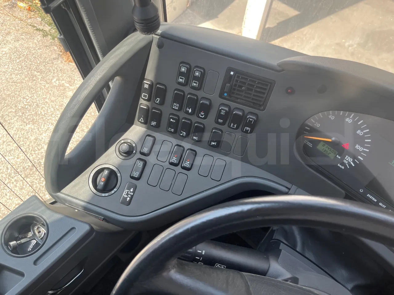 Setra S411 - Kaugsõidu buss: pilt 3 Setra S411 - Kaugsõidu buss: pilt 3