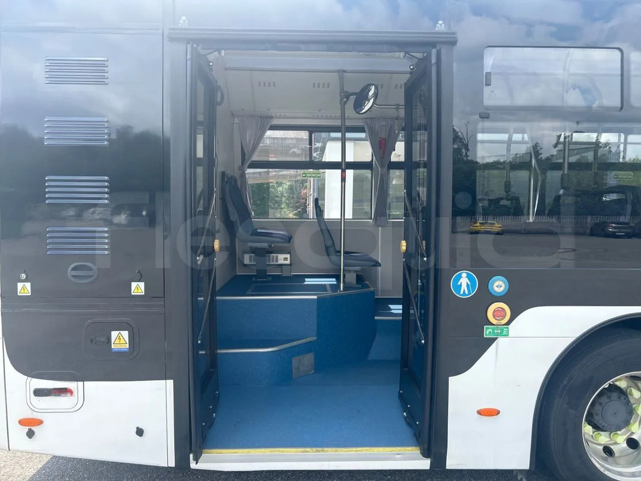 Linnaliini buss, Elektribuss Zonson Granton: pilt 15