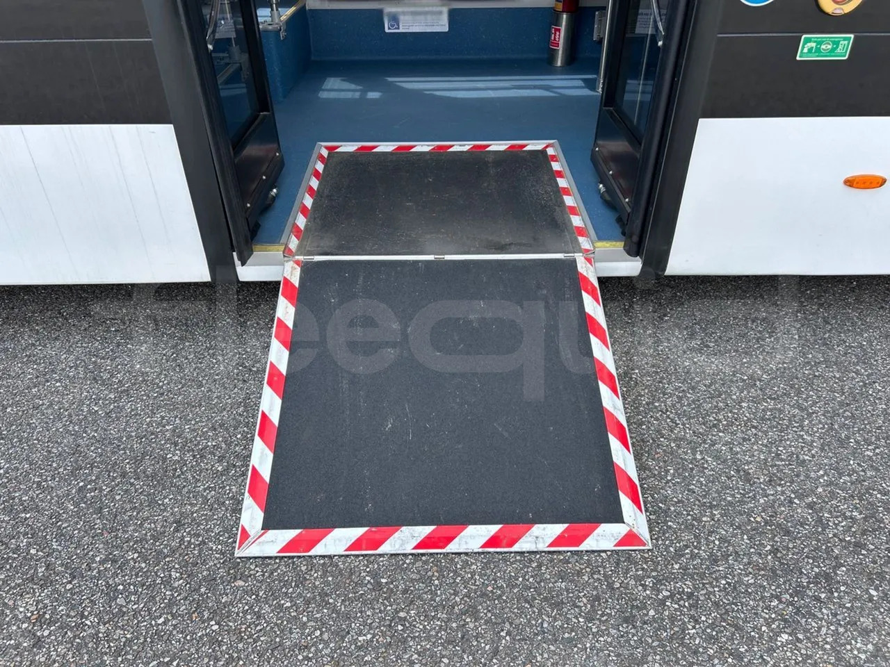 Linnaliini buss, Elektribuss Zonson Granton: pilt 16
