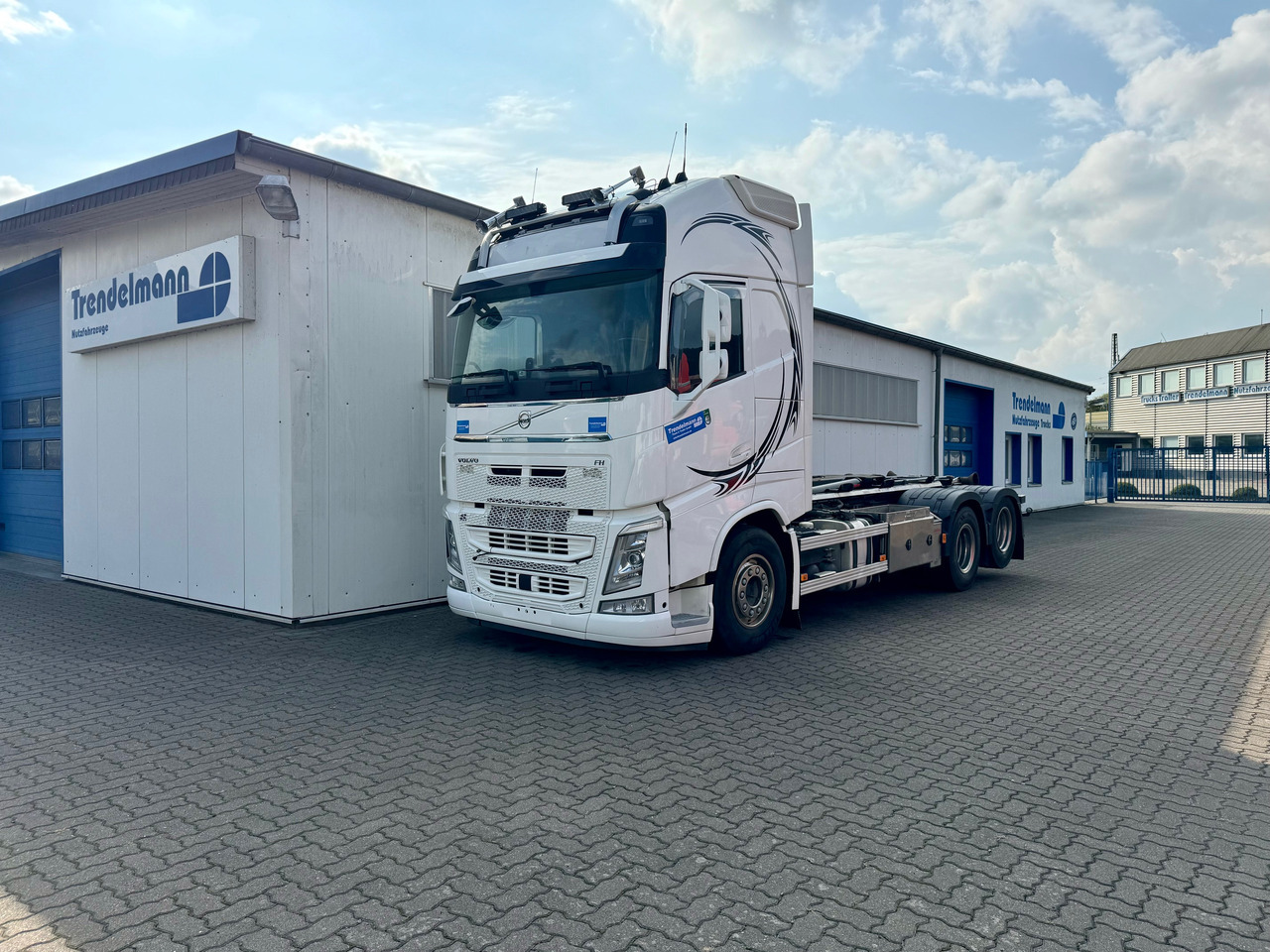 VOLVO Fh-13-540 6x4R - Konkstõstukiga veoauto: pilt 1 VOLVO Fh-13-540 6x4R - Konkstõstukiga veoauto: pilt 1