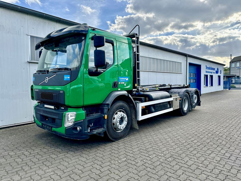 Volvo FE 330 62 TR CNG Erdgas Motor-Engine 6x2 lenk-liftachse - Konkstõstukiga veoauto: pilt 1 Volvo FE 330 62 TR CNG Erdgas Motor-Engine 6x2 lenk-liftachse - Konkstõstukiga veoauto: pilt 1