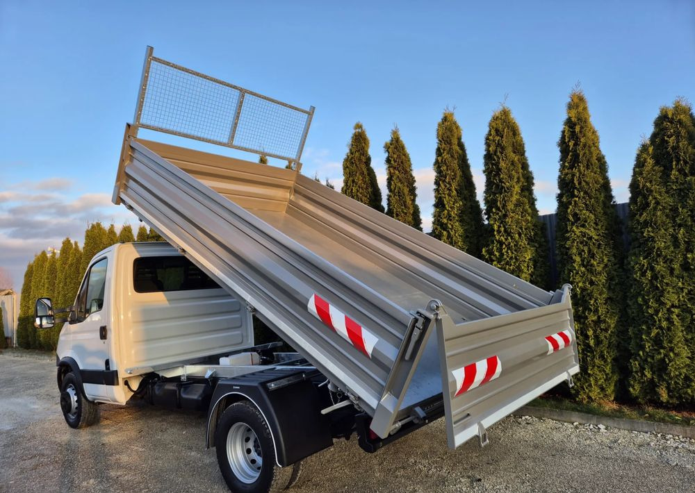 Iveco 70c17 3.0 170KM/ Nowy Kiper 3.8m/ - Tarbesõiduk kallur: pilt 3 Iveco 70c17 3.0 170KM/ Nowy Kiper 3.8m/ - Tarbesõiduk kallur: pilt 3