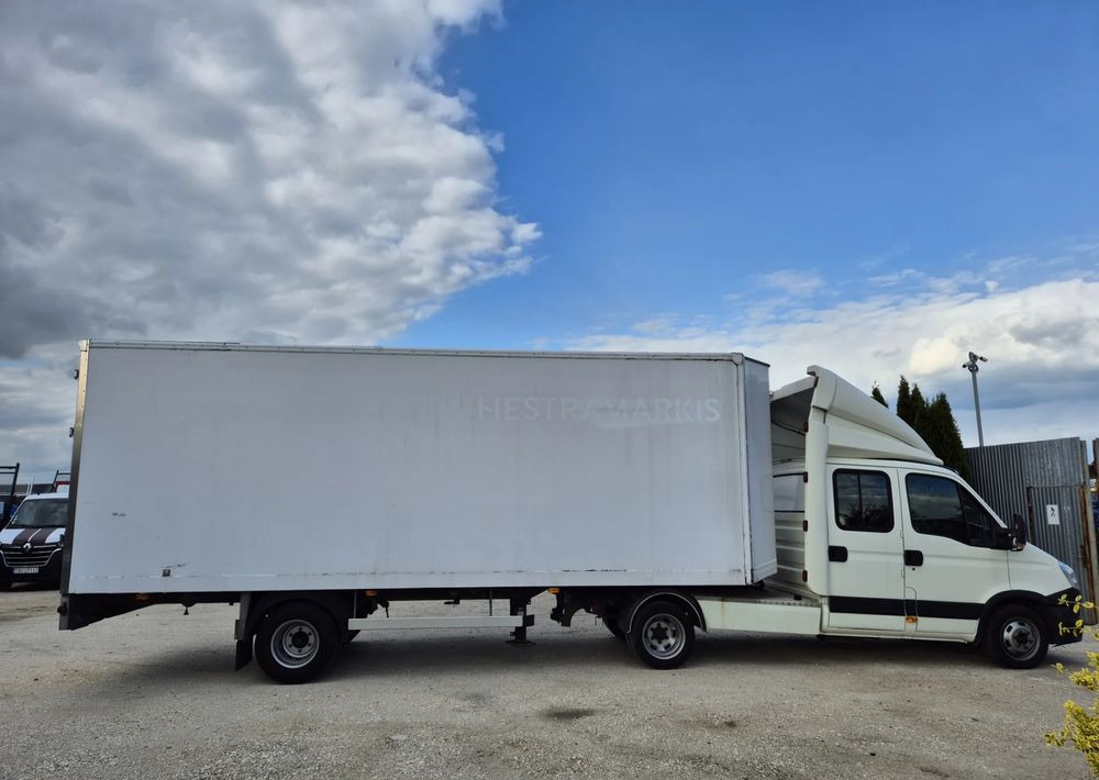 Iveco Ciągnik siodłowy 35c17 - Kabiinišassiiga veoauto: pilt 4 Iveco Ciągnik siodłowy 35c17 - Kabiinišassiiga veoauto: pilt 4