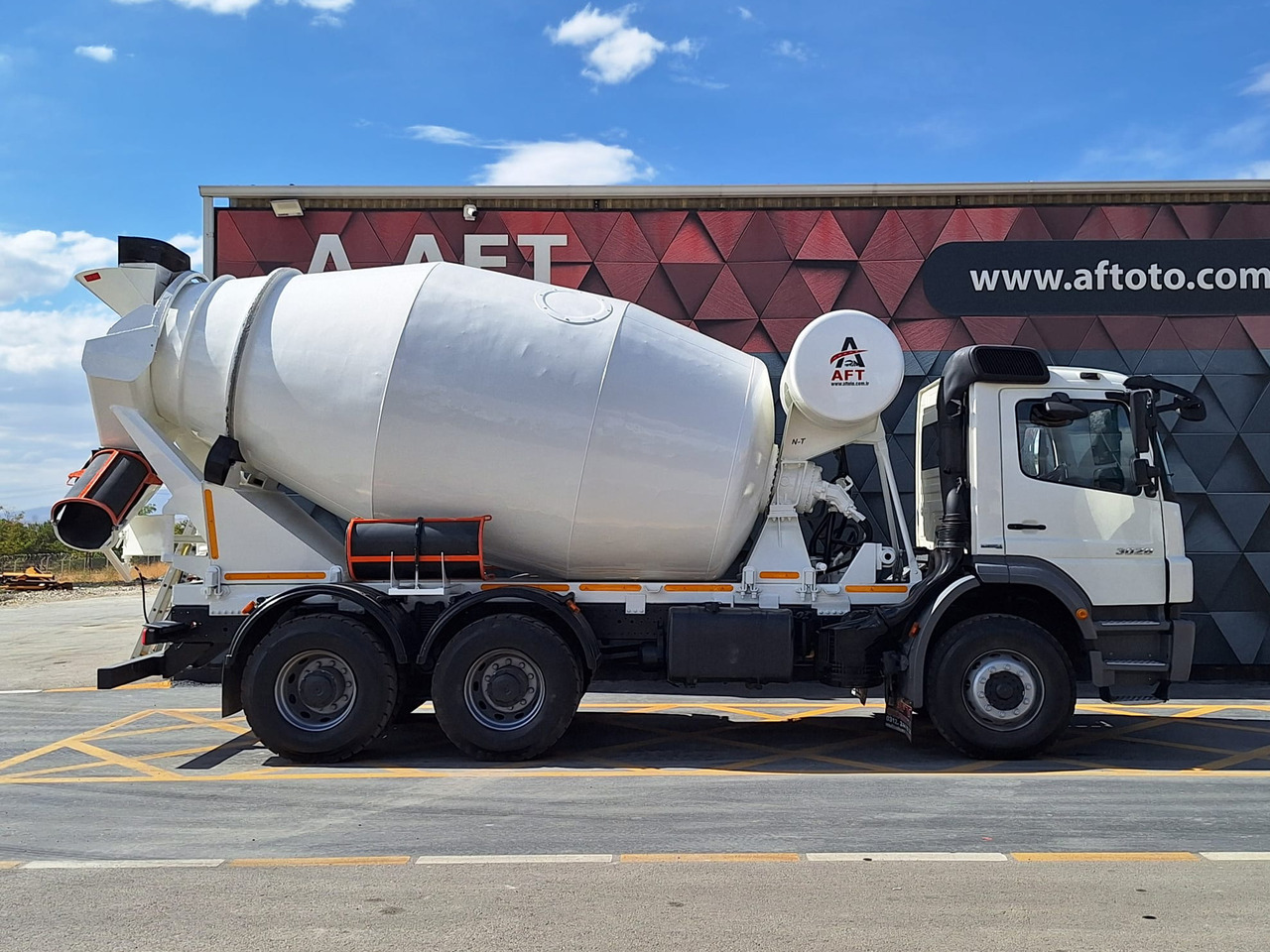 MERCEDES-BENZ AXOR 3028 - Autobetoonisegisti: pilt 4 MERCEDES-BENZ AXOR 3028 - Autobetoonisegisti: pilt 4