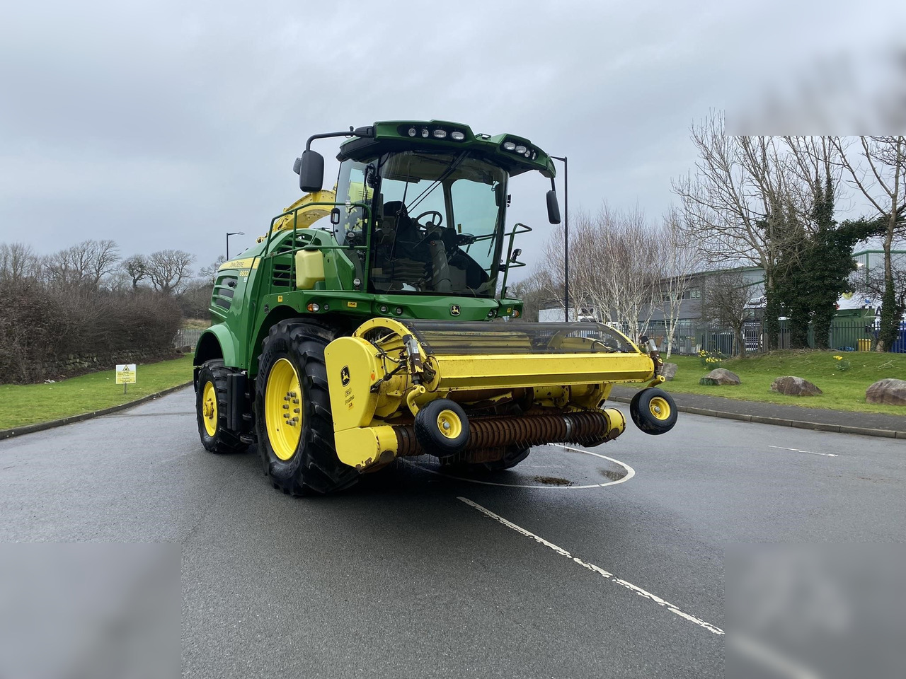 2020 JOHN DEERE 8600 - Koristusmasin: pilt 3 2020 JOHN DEERE 8600 - Koristusmasin: pilt 3