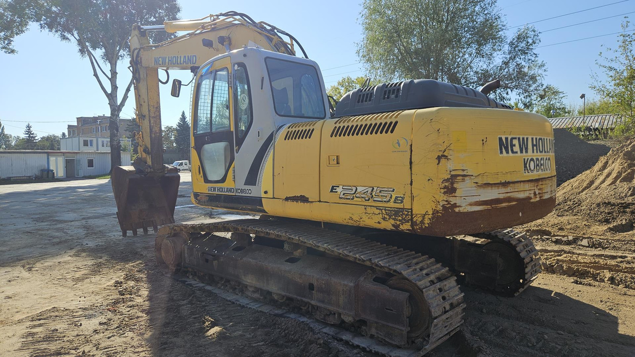 NEW HOLLAND E 245 B - Lintekskavaator: pilt 5 NEW HOLLAND E 245 B - Lintekskavaator: pilt 5