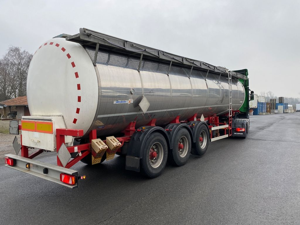 Hendricks Chemie L4BH/26.000 l 1 Kammer/ Chassis:Krause - Tsistern poolhaagis: pilt 2 Hendricks Chemie L4BH/26.000 l 1 Kammer/ Chassis:Krause - Tsistern poolhaagis: pilt 2