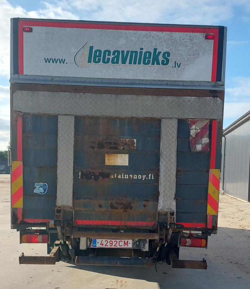 VOLVO FL240 - Kasti veoauto: pilt 3 VOLVO FL240 - Kasti veoauto: pilt 3