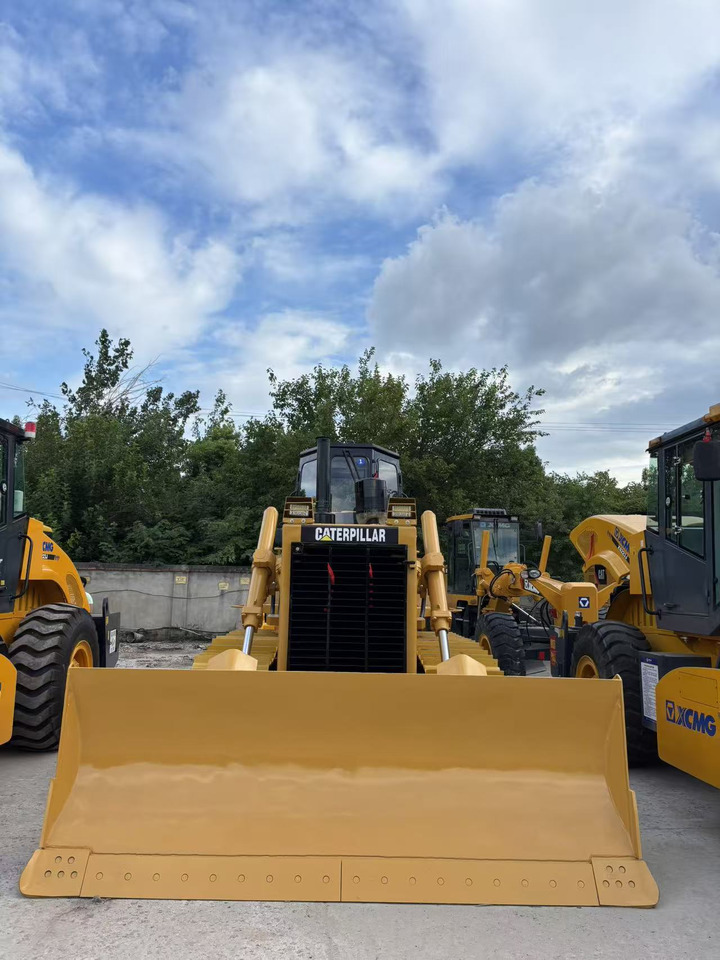 CATERPILLAR D6G caterpillar USA brand Heavy Duty Bulldozer For Mining & Road Construction - Buldooser: pilt 2 CATERPILLAR D6G caterpillar USA brand Heavy Duty Bulldozer For Mining & Road Construction - Buldooser: pilt 2