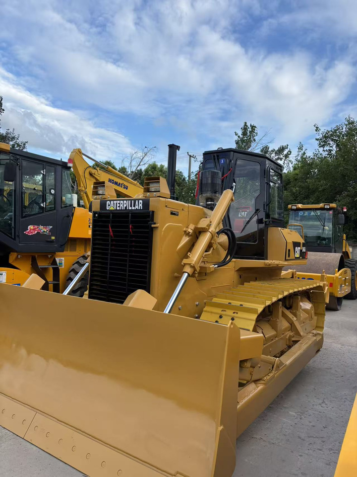 CATERPILLAR D6G caterpillar USA brand Heavy Duty Bulldozer For Mining & Road Construction - Buldooser: pilt 1 CATERPILLAR D6G caterpillar USA brand Heavy Duty Bulldozer For Mining & Road Construction - Buldooser: pilt 1