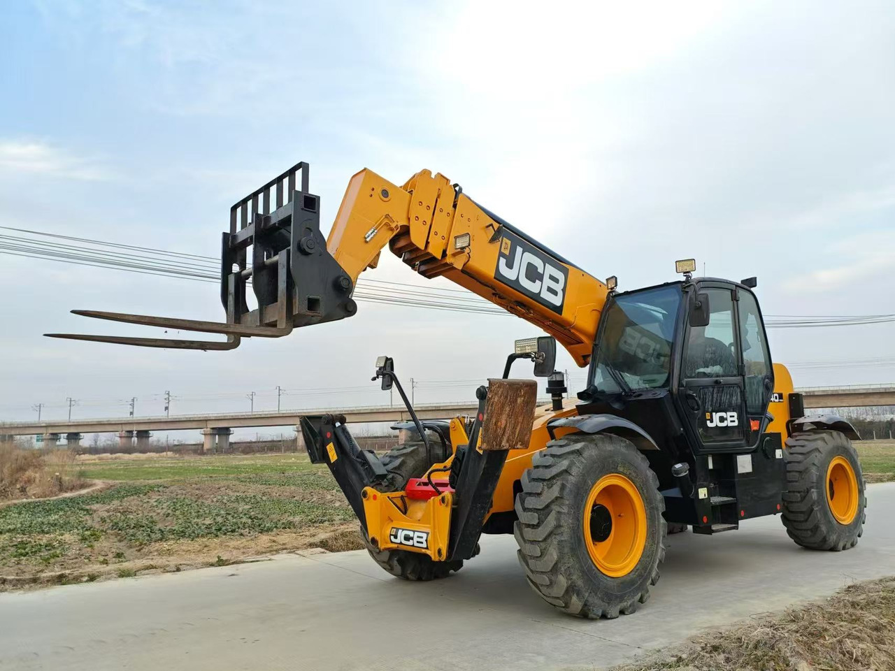 JCB 540 Telescopic handler - Teleskooplaadur: pilt 1 JCB 540 Telescopic handler - Teleskooplaadur: pilt 1
