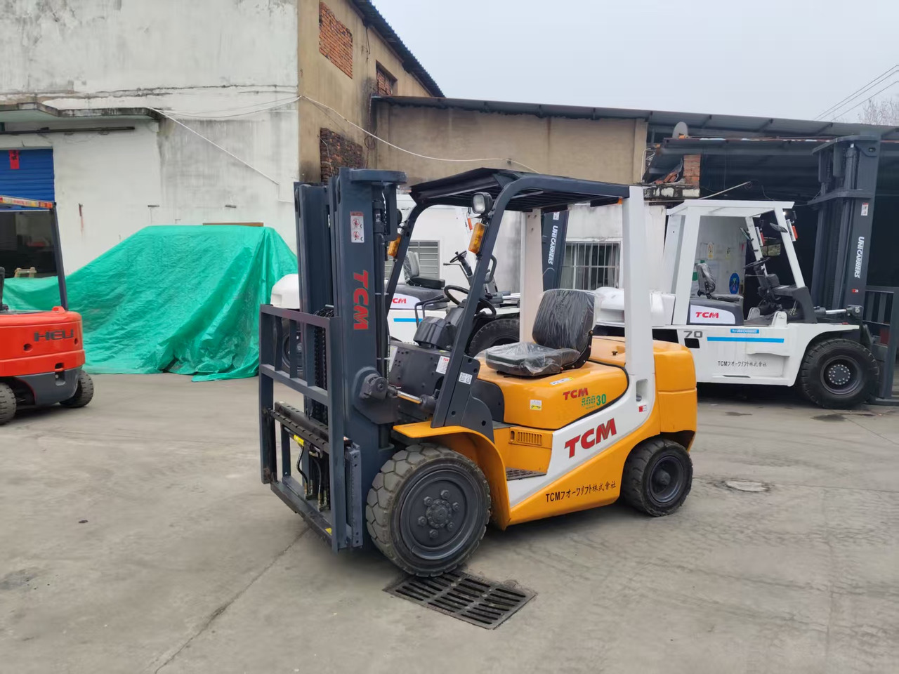 TCM FD30 Japan brand used 3 ton 4.5m diesel forklift Customizable mast clamps - Diiseltõstuk: pilt 1 TCM FD30 Japan brand used 3 ton 4.5m diesel forklift Customizable mast clamps - Diiseltõstuk: pilt 1