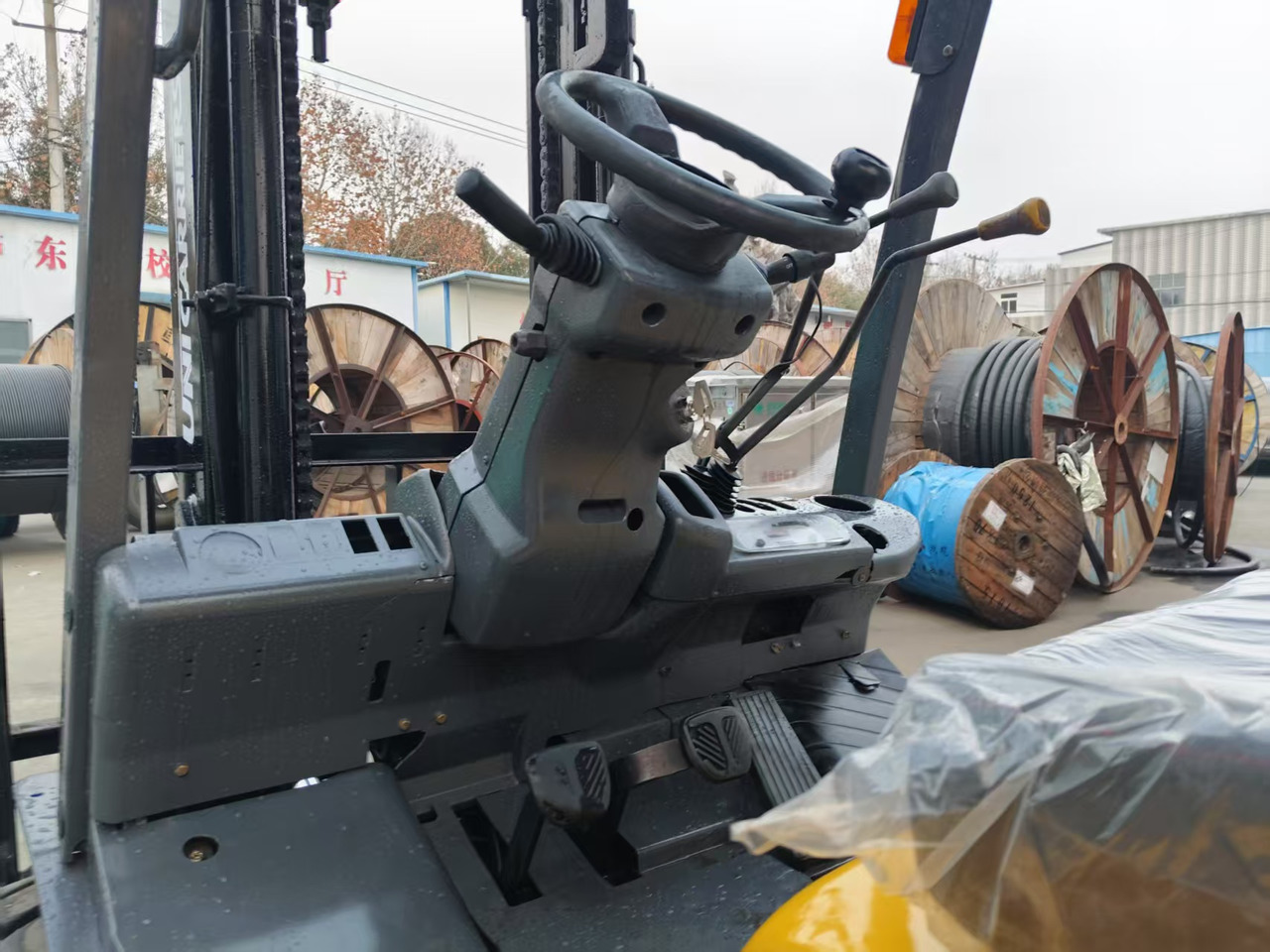 TCM FD30 Japan brand used 3 ton diesel forklift Customizable mast clamps - Diiseltõstuk: pilt 3 TCM FD30 Japan brand used 3 ton diesel forklift Customizable mast clamps - Diiseltõstuk: pilt 3