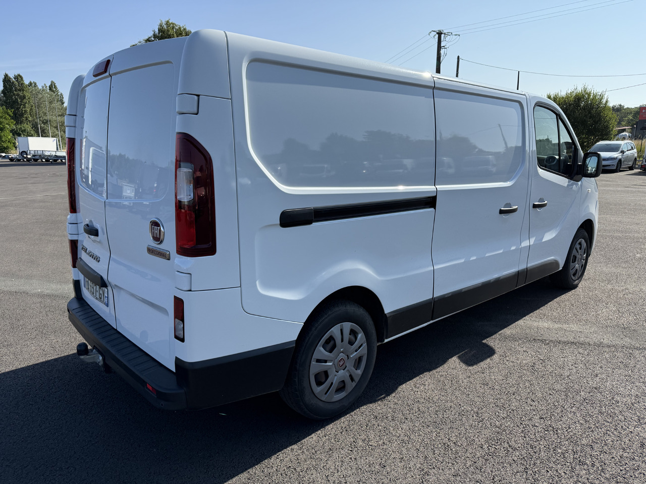 FIAT TALENTO 1T3 LH1 2.0MULTIJET120 PRO LOUNGE + ATTELAGE ET KIT BOIS COMPLET - Kaubik: pilt 5 FIAT TALENTO 1T3 LH1 2.0MULTIJET120 PRO LOUNGE + ATTELAGE ET KIT BOIS COMPLET - Kaubik: pilt 5