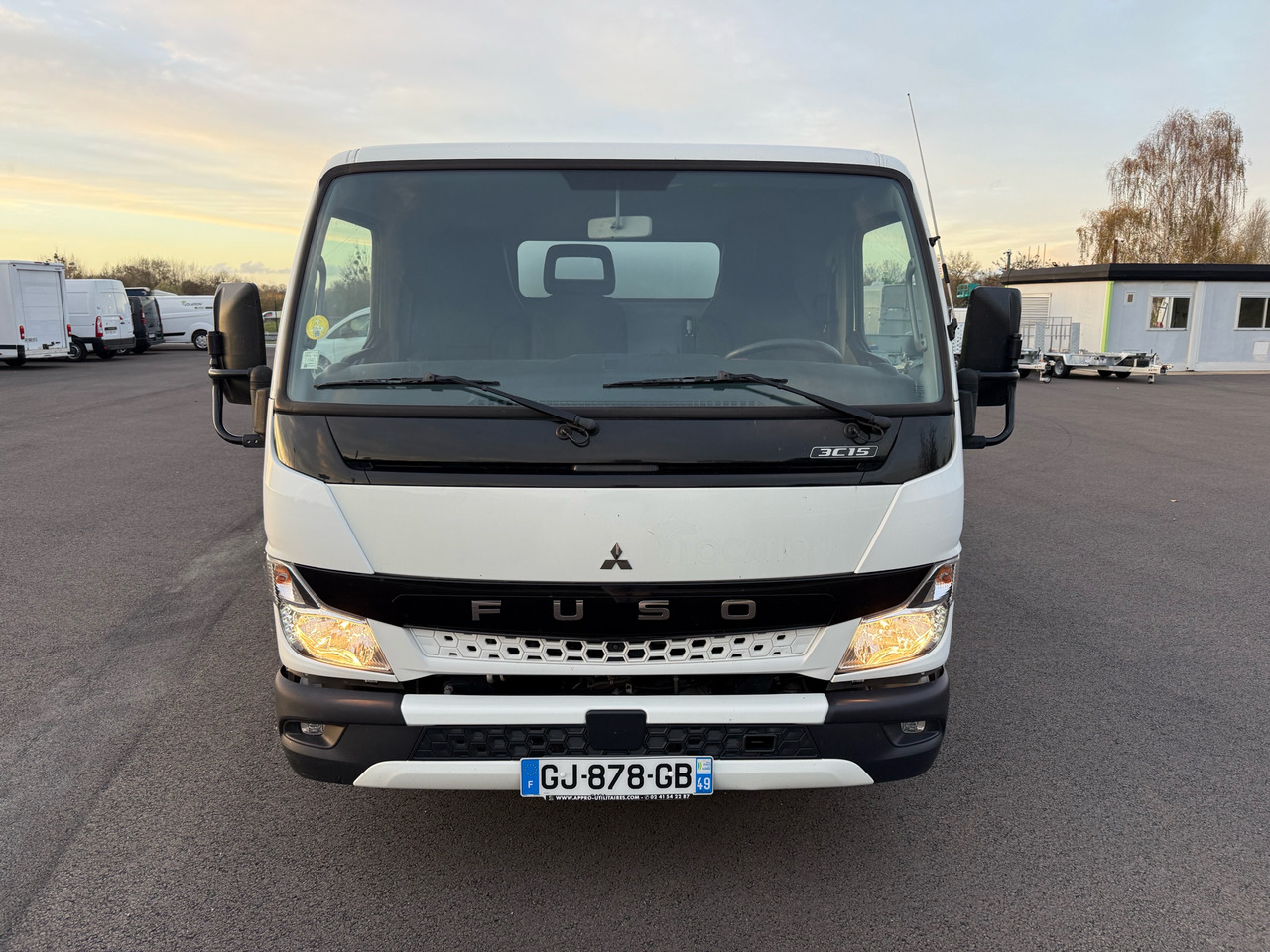 Mitsubishi Canter Fuso - Tarbesõiduk kallur: pilt 5 Mitsubishi Canter Fuso - Tarbesõiduk kallur: pilt 5