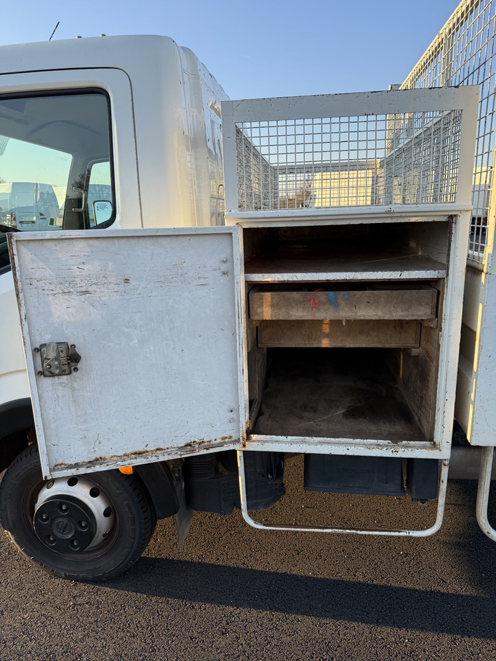 NISSAN CABSTAR 35.11 - Tarbesõiduk kallur: pilt 5 NISSAN CABSTAR 35.11 - Tarbesõiduk kallur: pilt 5